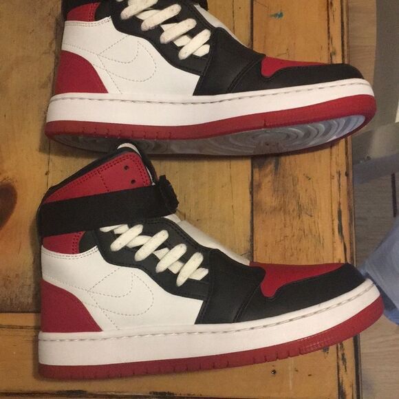 Nike Air Jordan Shoes - Picture 8 of 12